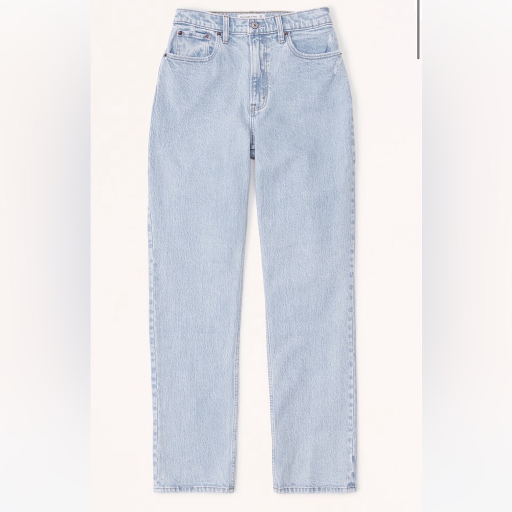 Curve love high-rise Abercrombie jean!